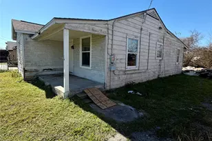 205 S Algeria St, Texas City, TX 77591 - Photo 2