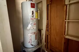 205 S Algeria St, Texas City, TX 77591 - Photo 12