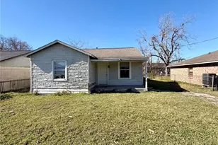 205 S Algeria St, Texas City, TX 77591 - Photo 1