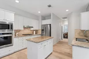 34 Candle Pine Pl, The Woodlands, TX 77381 - Photo 14