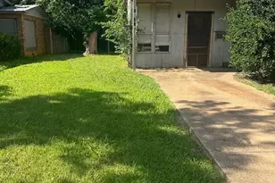 1605 W Johnson St, Denison, TX 75020 - Photo 2