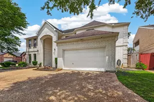 8110 Fondren Lake Dr, Houston, TX 77071 - Photo 2