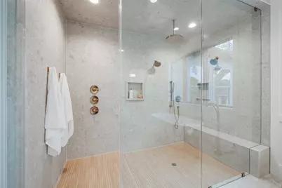 731 E 8th 1/2 Street, Houston, TX 77007 - Photo 38