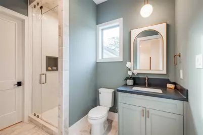 731 E 8th 1/2 Street, Houston, TX 77007 - Photo 32