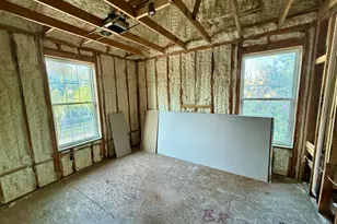 731 E 8th 1/2 St, Houston, TX 77007 - Photo 10