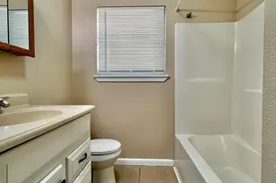 1207 Milam St, Liberty, TX 77575 - Photo 10