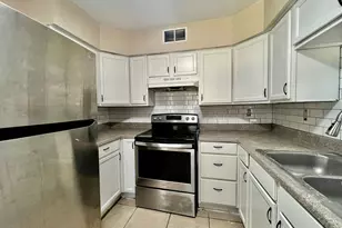 1207 Milam St, Liberty, TX 77575 - Photo 1