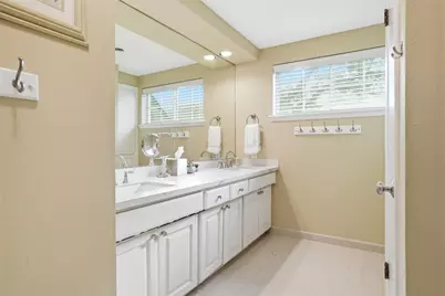 615 Lornmead Drive, Houston, TX 77024 - Photo 22