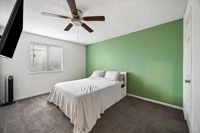 6619 Log Hollow Drive, Houston, TX 77088 - Photo 18