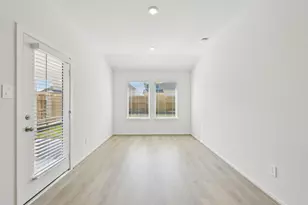17319 Remington Mdws St, Waller, TX 77484 - Photo 8