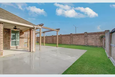 3322 Boomer Boulevard, Mont Belvieu, TX 77523 - Photo 38