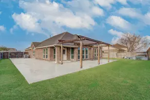 3322 Boomer Blvd, Mont Belvieu, TX 77523 - Photo 6