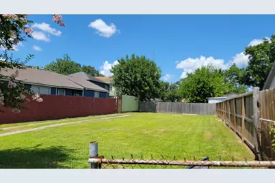 3207 Eastex Freeway, Houston, TX 77026 - Photo 10