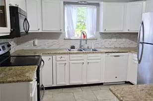 22318 Greenbrook Dr, Houston, TX 77073 - Photo 32