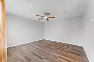 1508 Early Ln, Houston, TX 77055 - Photo 8