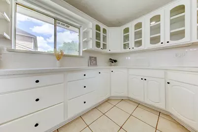 7811 Encinita Drive, Houston, TX 77083 - Photo 12