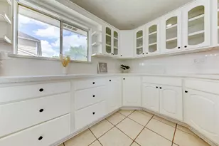 7811 Encinita Dr, Houston, TX 77083 - Photo 12