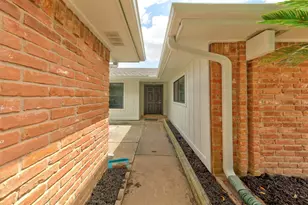 7811 Encinita Dr, Houston, TX 77083 - Photo 32