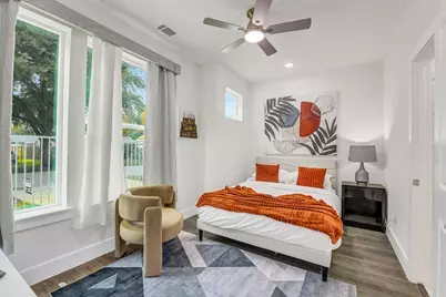 6713 Saint Augustine Street, Houston, TX 77021 - Photo 32