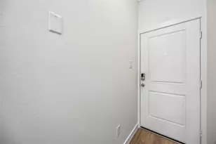 4816 Peanut Butter and Jelly Dr, Houston, TX 77048 - Photo 4