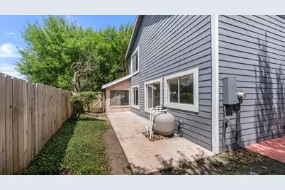12826 Palm Desert Lane, Houston, TX 77099 - Photo 38