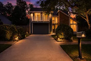 12826 Palm Desert Ln, Houston, TX 77099 - Photo 2