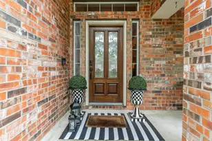 51 N Scribewood Cir, The Woodlands, TX 77382 - Photo 4