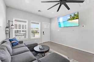 1804 Ursuline St, Galveston, TX 77550 - Photo 10