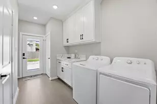 1804 Ursuline St, Galveston, TX 77550 - Photo 16