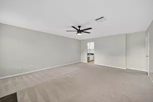 9850 Pagewood Ln, Houston, TX 77042 - Photo 26