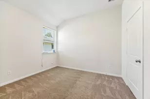 11041 Patriot Ct, Cleveland, TX 77328 - Photo 12