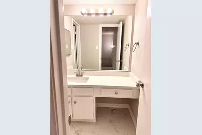 1515 Sandy Springs Road #1102, Houston, TX 77042 - Photo 8