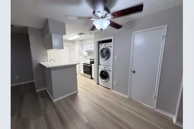 1515 Sandy Springs Road #1102, Houston, TX 77042 - Photo 4