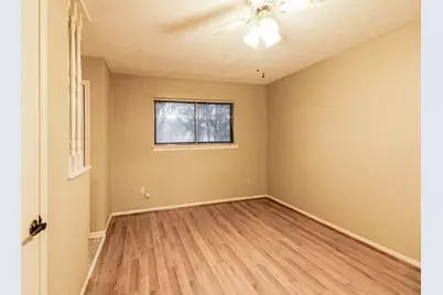 353 Dawn Hill, Friendswood, TX 77546 - Photo 4