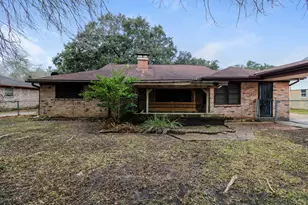 353 Dawn Hill, Friendswood, TX 77546 - Photo 14
