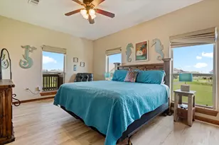 2757 Gulf View Ln, Crystal Beach, TX 77650 - Photo 22