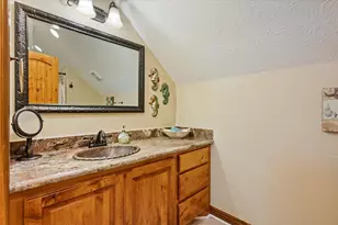 2757 Gulf View Ln, Crystal Beach, TX 77650 - Photo 34