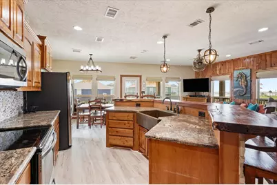 2757 Gulfview Lane, Crystal Beach, TX 77650 - Photo 20