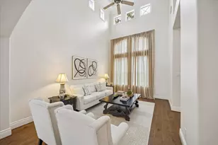 5230 Turning Leaf Ln, Sugar Land, TX 77479 - Photo 6