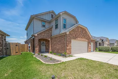 10914 Webber Lane, Texas City, TX 77591 - Photo 2