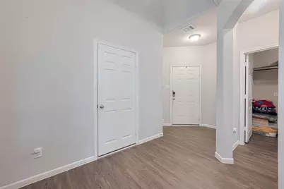 10914 Webber Lane, Texas City, TX 77591 - Photo 8