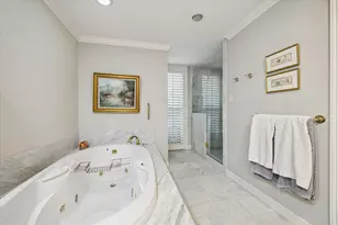 14 Stonegate Dr, Houston, TX 77024 - Photo 24
