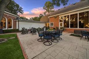 14 Stonegate Dr, Houston, TX 77024 - Photo 46