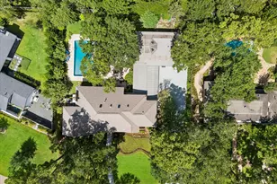 14 Stonegate Dr, Houston, TX 77024 - Photo 2