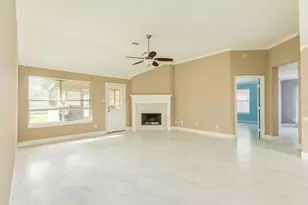 222 Colony Creek Dr, Dickinson, TX 77539 - Photo 6
