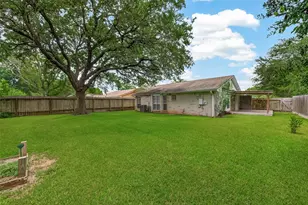 2811 Pheasant Creek Dr, Sugar Land, TX 77498 - Photo 32