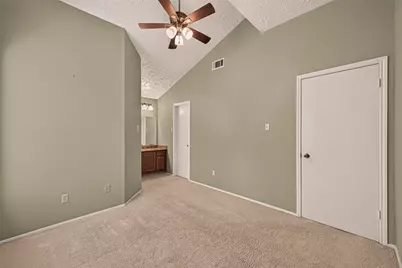 2811 Pheasant Creek Drive, Sugar Land, TX 77498 - Photo 28