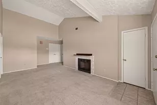 2811 Pheasant Creek Dr, Sugar Land, TX 77498 - Photo 8