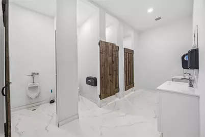 1061 County Road 6111, Dayton, TX 77535 - Photo 30