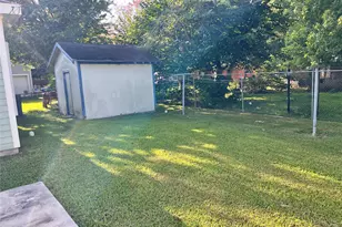 7221 Carver Ave, Texas City, TX 77591 - Photo 4
